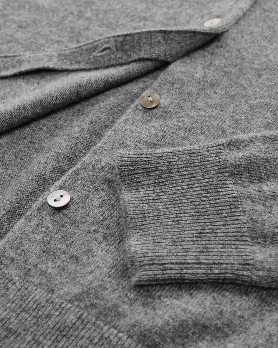 Theory Cashmere-Strickjacke Vatertagsangebot