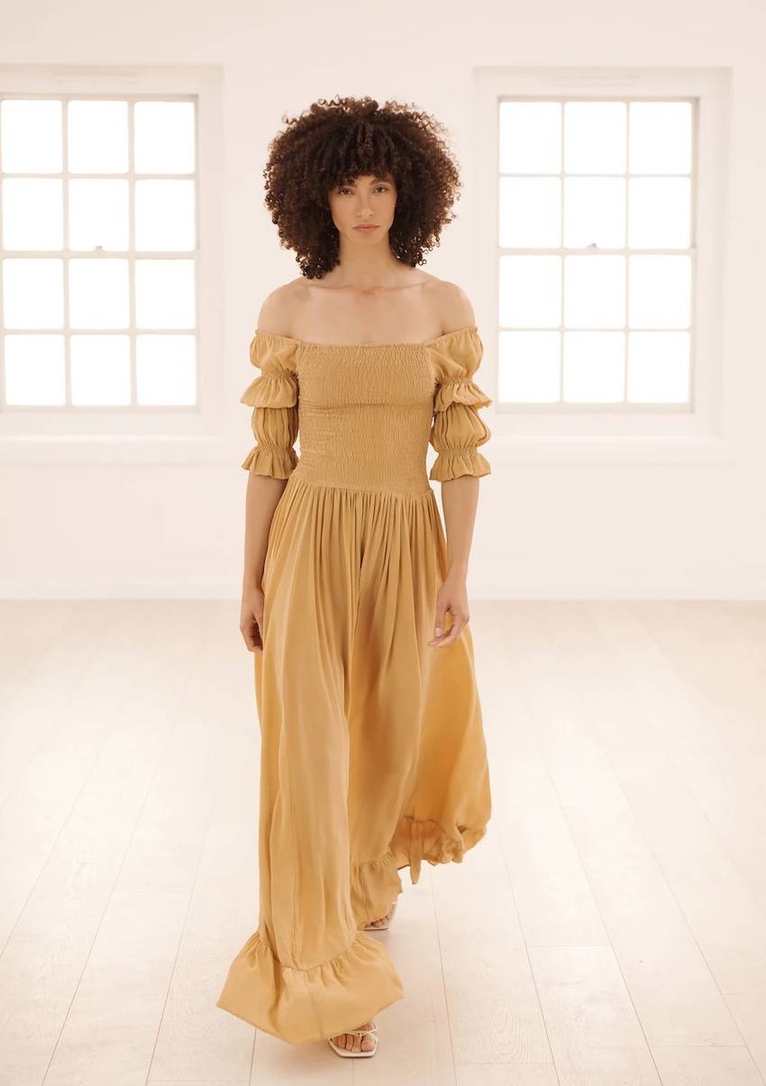 RESORTWEAR Lora Kleid Sand Cyber Monday