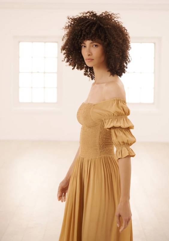 RESORTWEAR Lora Kleid Sand Cyber Monday