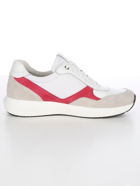 Naturläufer Schnürschuh in modernem Design Artikelnummer: 1818580 Begrenztes Angebot