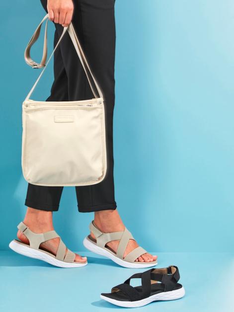 24 Hours Sandale mit elastischen Riemchen Artikelnummer: 1818510 Letzte 3 Tage