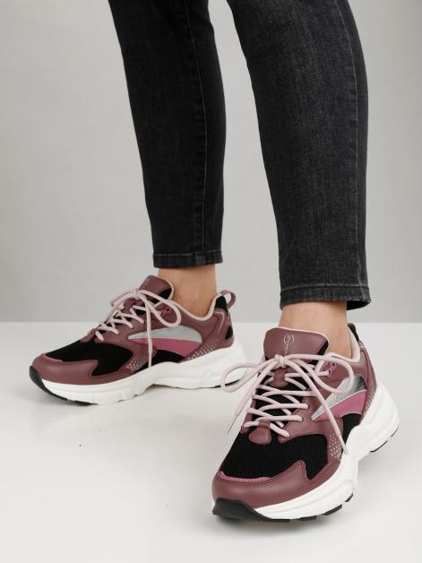24 Hours Sneaker in sportiver Optik Artikelnummer: 1892476 Letzte 2 Tage