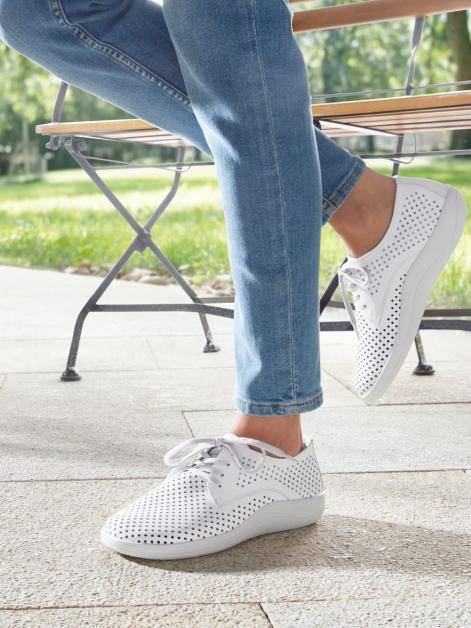 Naturläufer Schnürschuh mit Perforation Artikelnummer: 1827118 Top Angebot