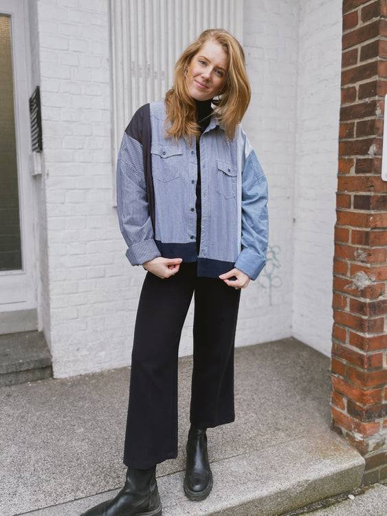 ﻿Nonoi Studio Blouson // Dunkelblau // Onesize Weihnachtsangebot