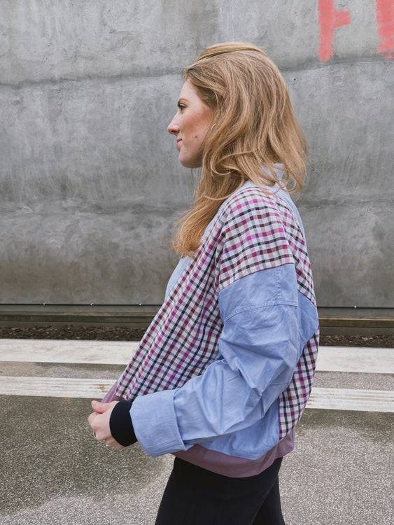 Nonoi Studio Blouson // Rosa + Blau // Onesize Osterangebot