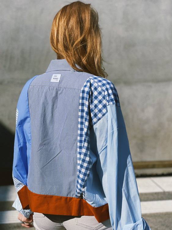 Nonoi Studio Blouson // Blau + Orange // Onesize Lagerräumung
