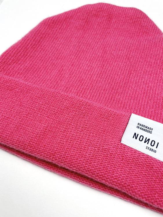 Nonoi Studio PINKE MÜTZE "AKUR" AUS KASCHMIR // UNISEX Discount Store für neue Produkte