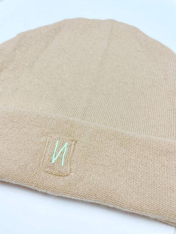 Nonoi Studio BEIGE MÜTZE "MONACO" AUS WOLLE // UNISEX Clearance-Verkauf