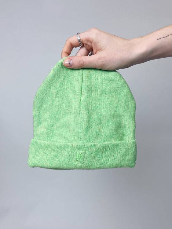 Nonoi Studio MÜTZE HELLGRÜN "BANGKOK" AUS KASCHMIR // UNISEX Fabrik Onlineshop