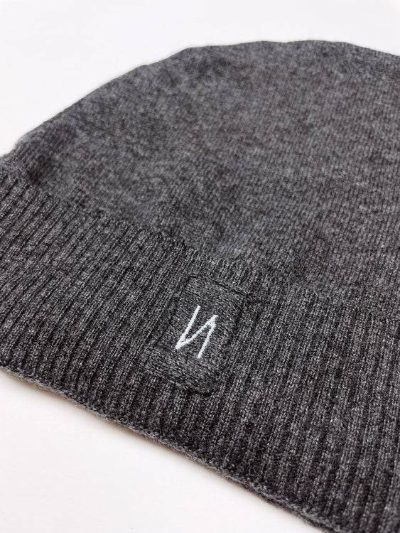 Nonoi Studio MÜTZE GRAU "TOKYO" AUS KASCHMIR // UNISEX Rabatt