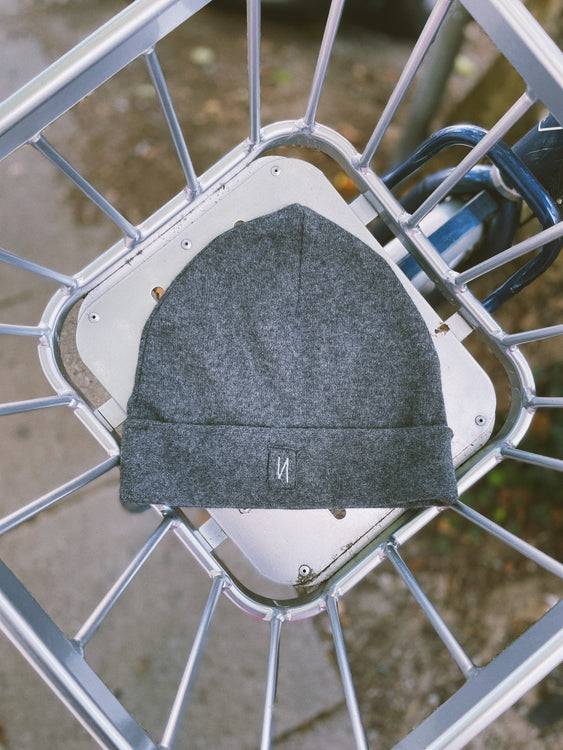 Nonoi Studio MÜTZE GRAU "ATULA" AUS WOLLE // UNISEX Günstig kaufen
