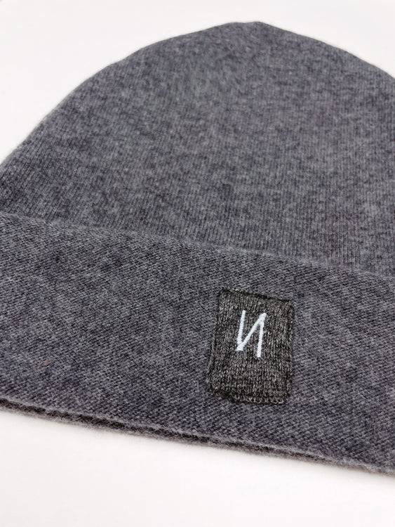 Nonoi Studio MÜTZE GRAU "ATULA" AUS WOLLE // UNISEX Günstig kaufen