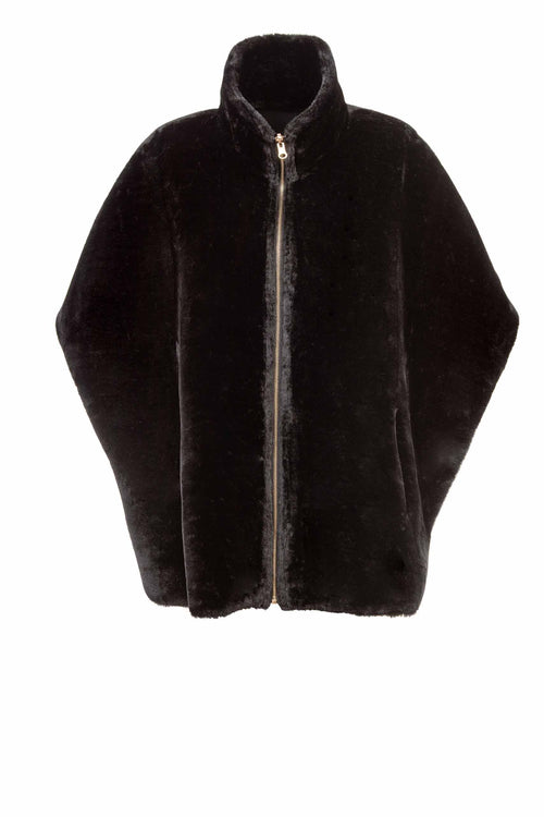 Petite M. Cape zum Wenden in Lammfell Imitat Schwarz Osterangebot