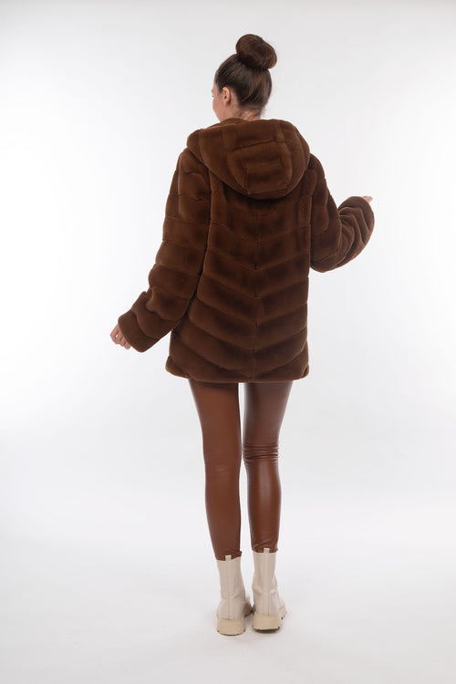 Petite M. Kunstpelz Jacke mit Reissverschluss und Kapuze im Angebot