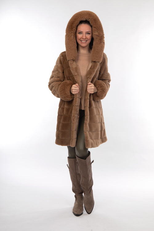 Petite M. Wendemantel mit Kapuze in Kunstfell und Microfaser, Farbe Camel Begrenztes Angebot