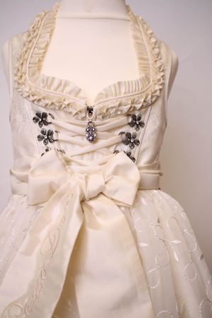 Pezzo D'oro Babydirndl,Taufkleid,Blumenstreudirndl,creme,bestickt VIP-Rabatte