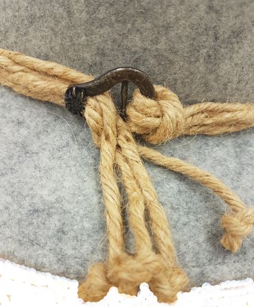 Pezzo D'oro Trachtenhut grau-meliert mit Gletscherbrille 50% Rabatt mit kostenlosem Versand