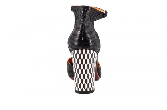 Riccardo Cartillone Chie Mihara E-DARI nero im Angebot