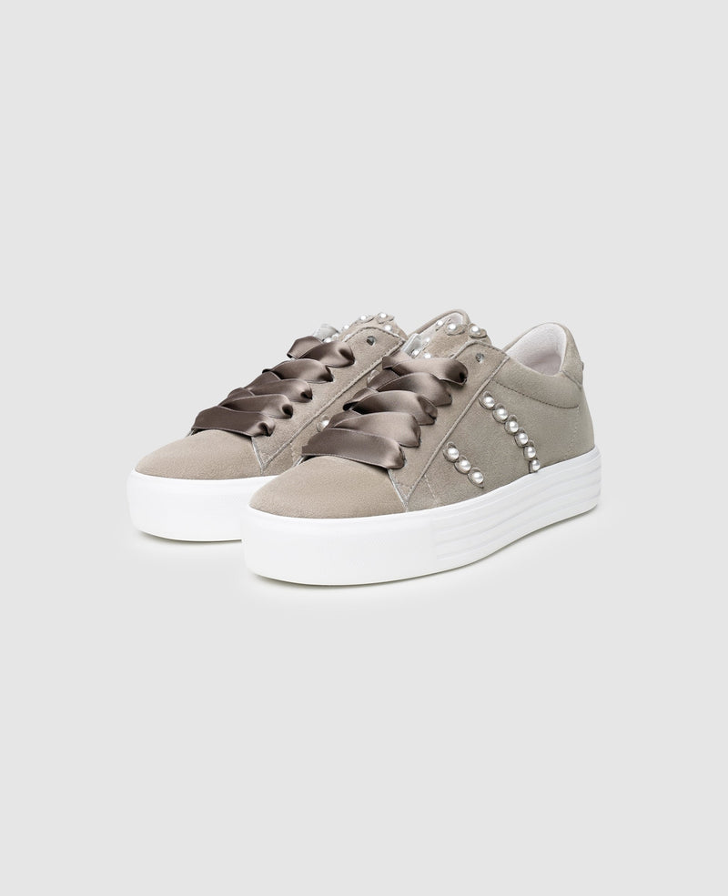 Shoepassion Moderner Sneaker aus Ziegenleder für Damen von Kennel & Schmenger Shoepassion Speichern exportieren
