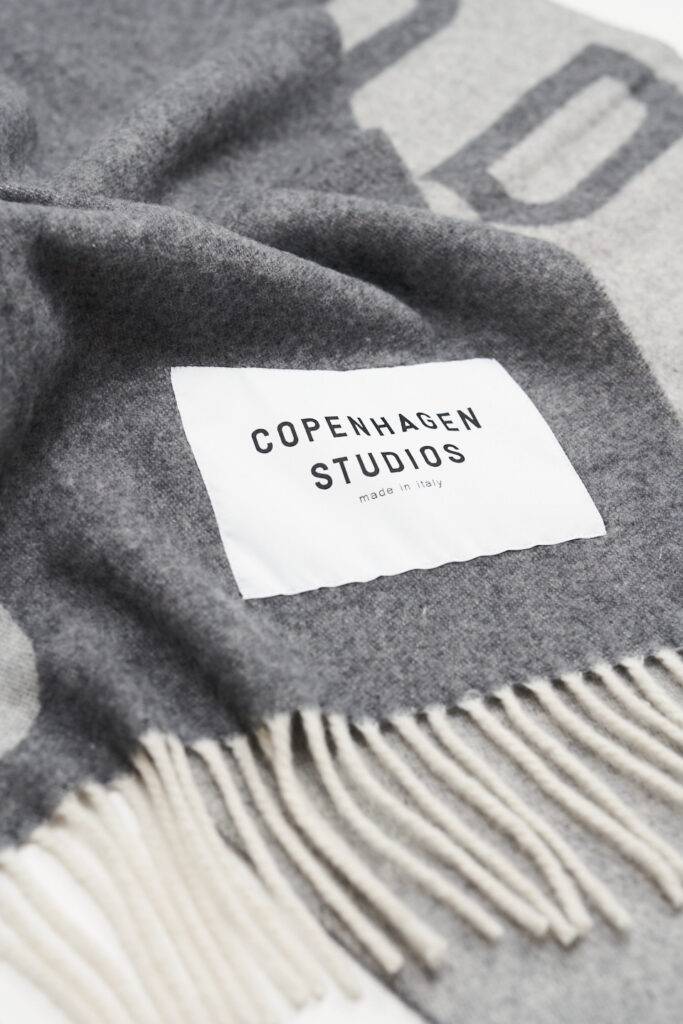 Studio Copenhagen CPH SHAWL 1 wool mix grey Kauf eins, bekomm eins gratis