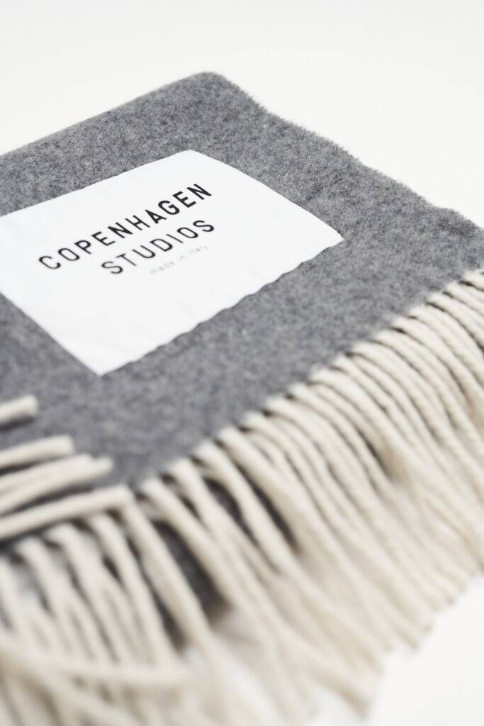 Studio Copenhagen CPH SHAWL 1 wool mix grey Kauf eins, bekomm eins gratis
