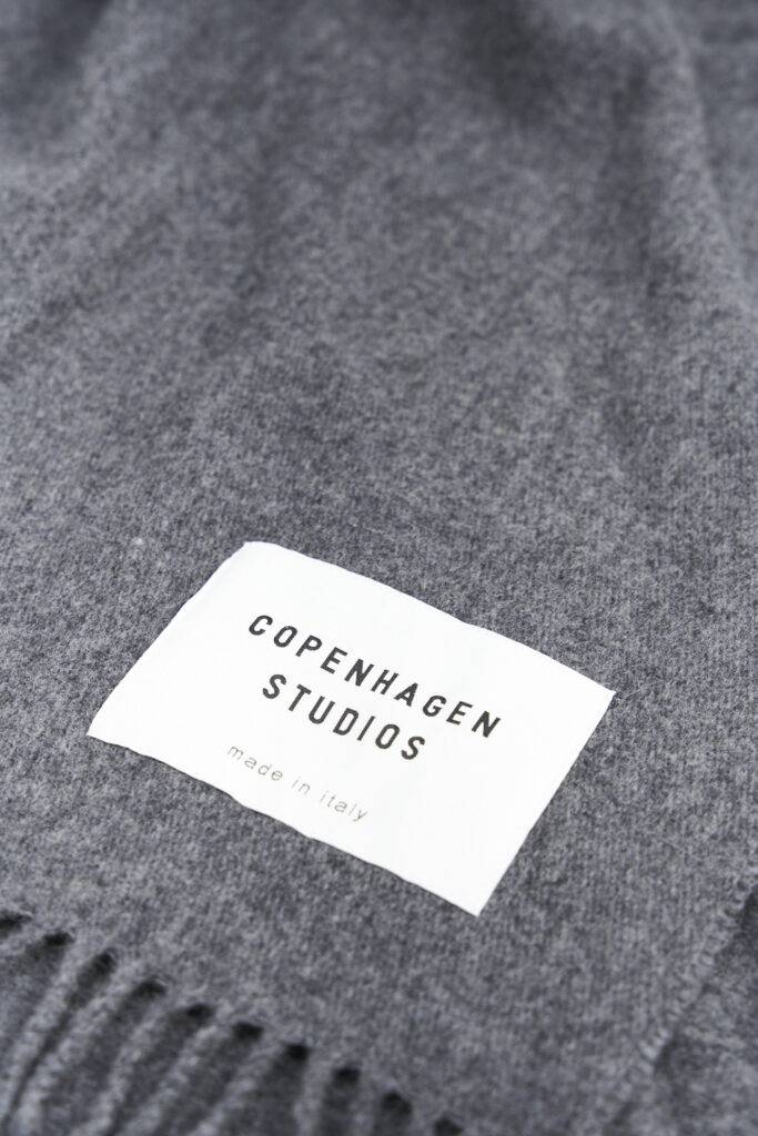 Studio Copenhagen CPH SHAWL 6 wool mix anthracite Begrenzte Freigabe