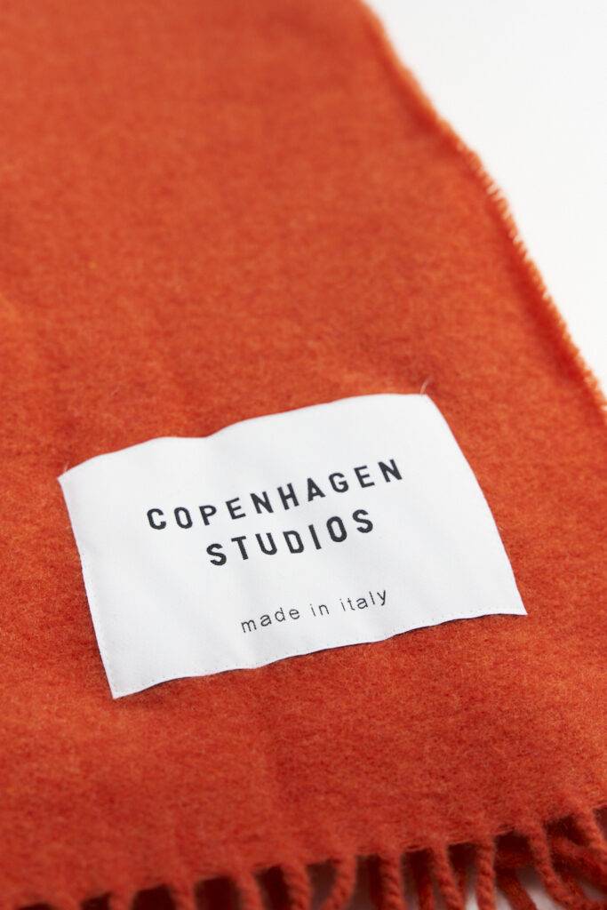 Studio Copenhagen CPH SHAWL 6 wool mix orange Neueste Stile