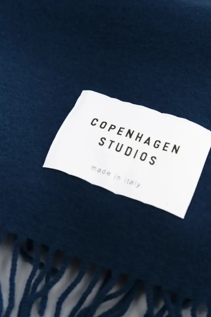 Studio Copenhagen CPH SHAWL 6 wool mix night blue Outlet