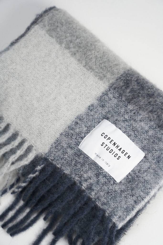 Studio Copenhagen CPH SHAWL 4 wool mix blue Auslauf