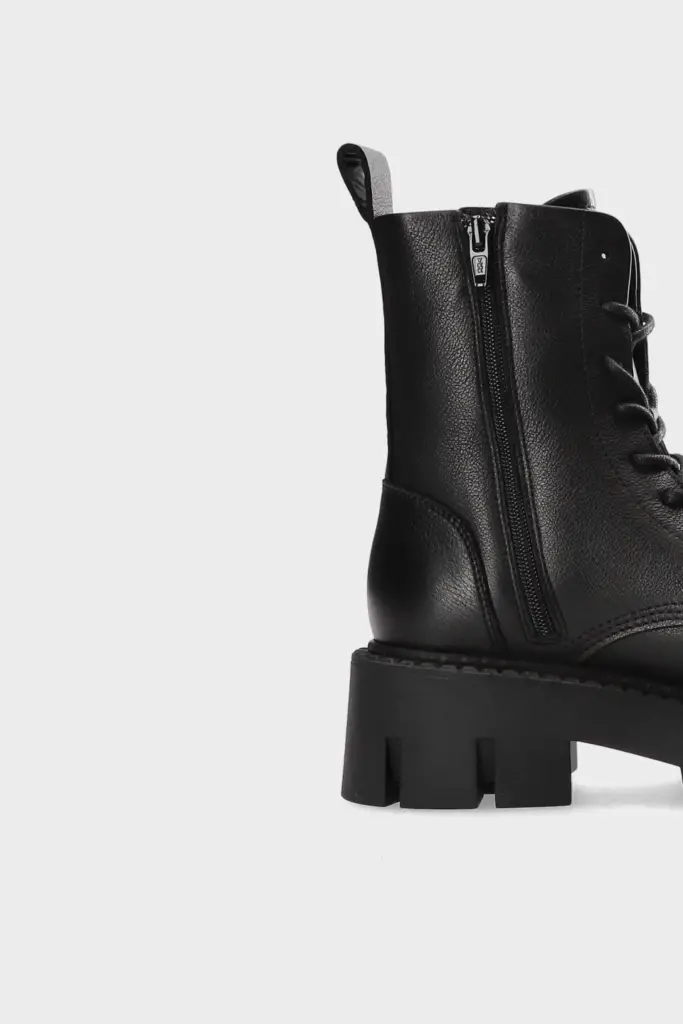 Studio Copenhagen CPH130 leather black Black Friday