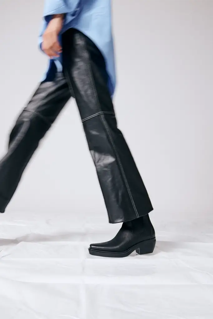 Studio Copenhagen CPH236 waxed nabuc black Räumungsverkauf